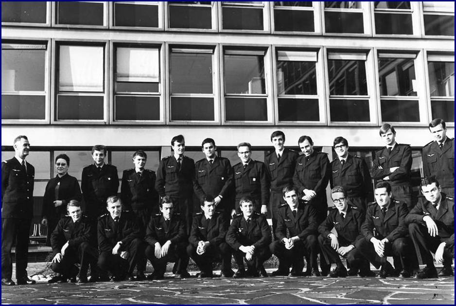 A.F.P.A. Montreuil - Formation des "Rptiteurs" pour les Bases Ariennes - 1970