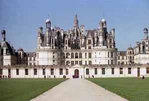 Châteaux de la Loire : Chambord et Saint-Laurent des Eaux !
Centrale nucléaire
