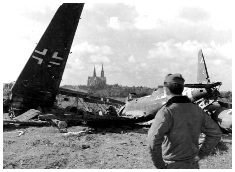Epave avion allemand à Chartres : Arado 96