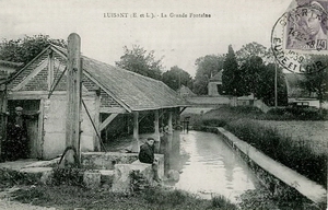 Luisant - La grande fontaine