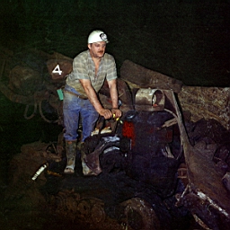 Mine de Mairy 1977_01 05.jpg: Mine Mairy - Départ en retraite Clause