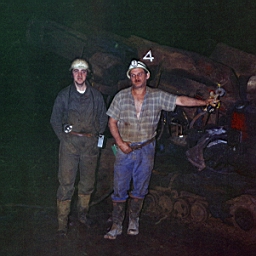 Mine de Mairy 1977_01 09.jpg: Mine Mairy - Départ en retraite Clause - Bibert