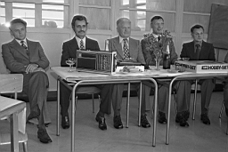 Mine de Mairy 1978a 16.jpg: Mine de Mairy - Départs en retraite Pettazzoni, Pacini, Thomas, Wisniewski, Flenghi