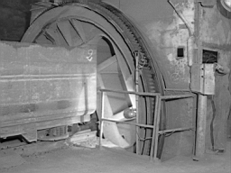 Mine de Mairy 1980_05a 11.jpg: Mine de Mairy - Le culbuteur